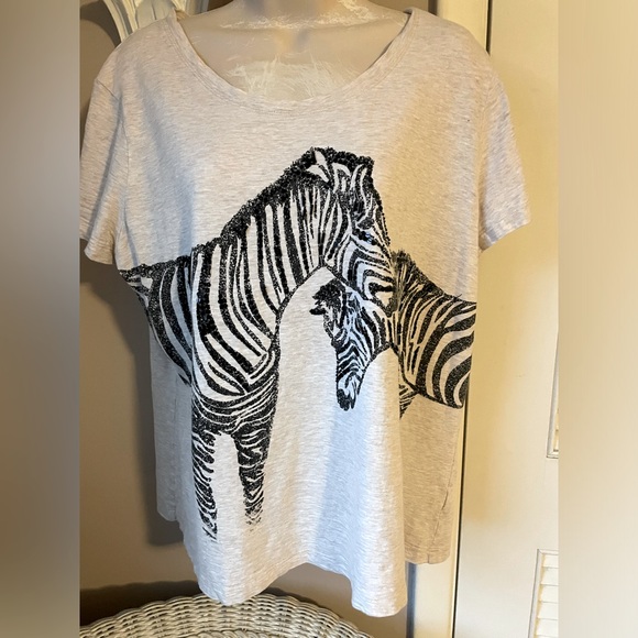 Chicos Size 2‎ Embellished Zebra T-Shirt - Picture 1 of 3